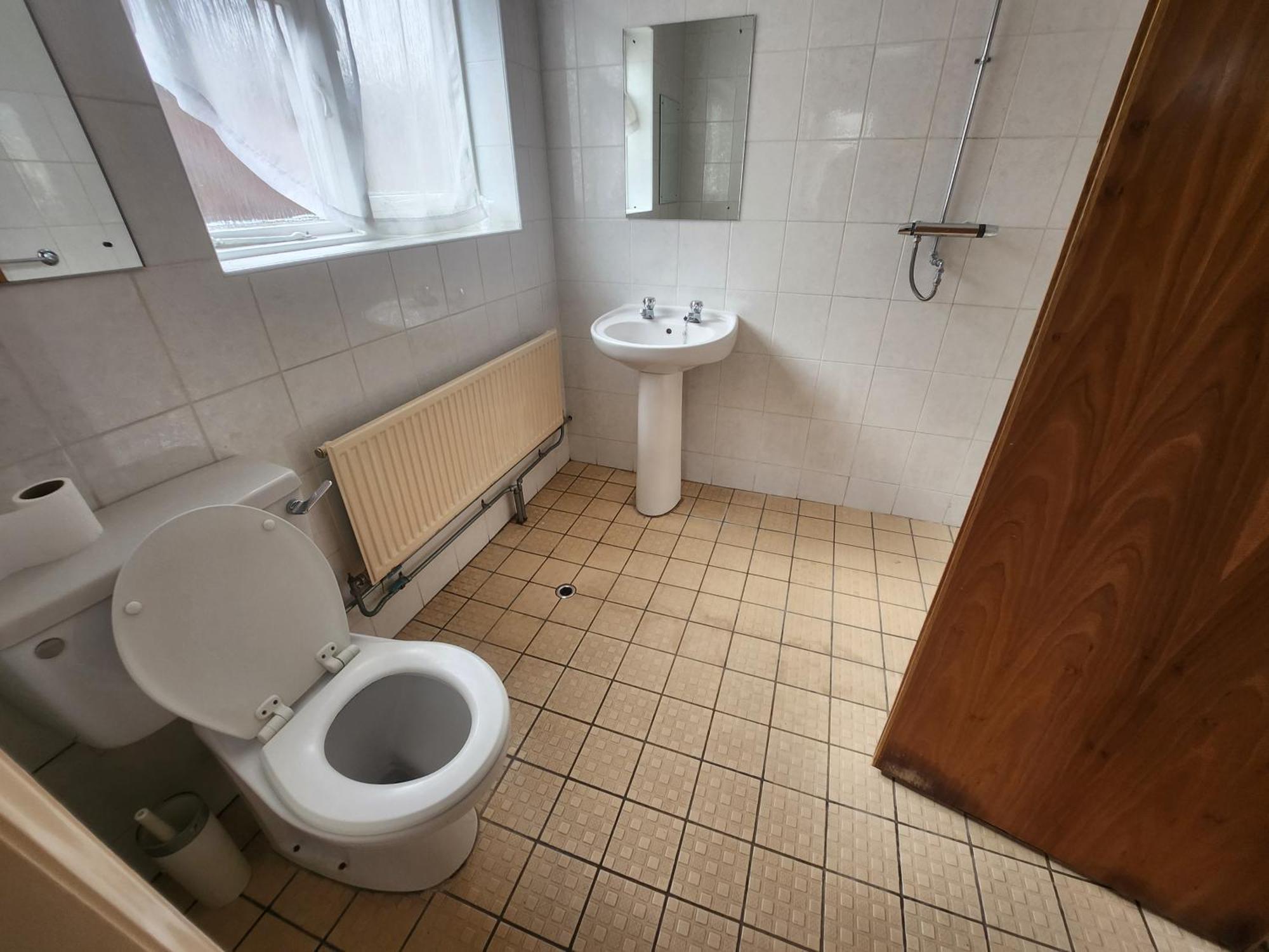 Queens Guest House Beeston  Εξωτερικό φωτογραφία